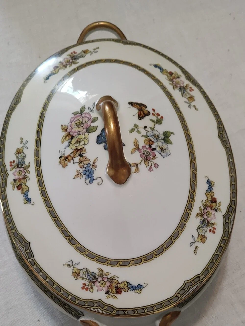 Noritake White Porcelain Covered Serving Tureen with Gold Trim and Floral Sprays
